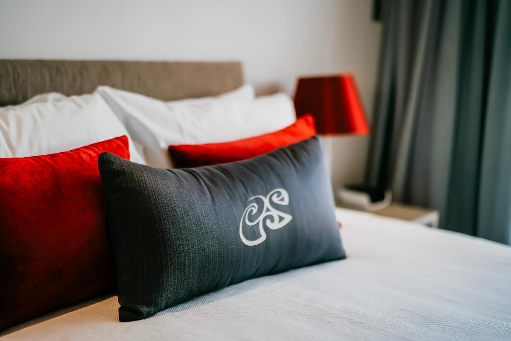Marakura Deluxe Motel Те-Анау Экстерьер фото