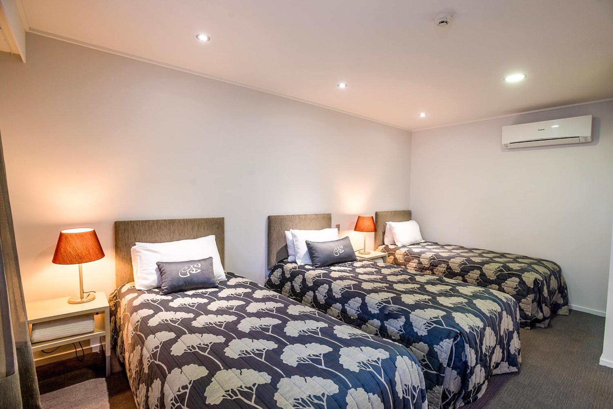 Marakura Deluxe Motel Те-Анау Экстерьер фото