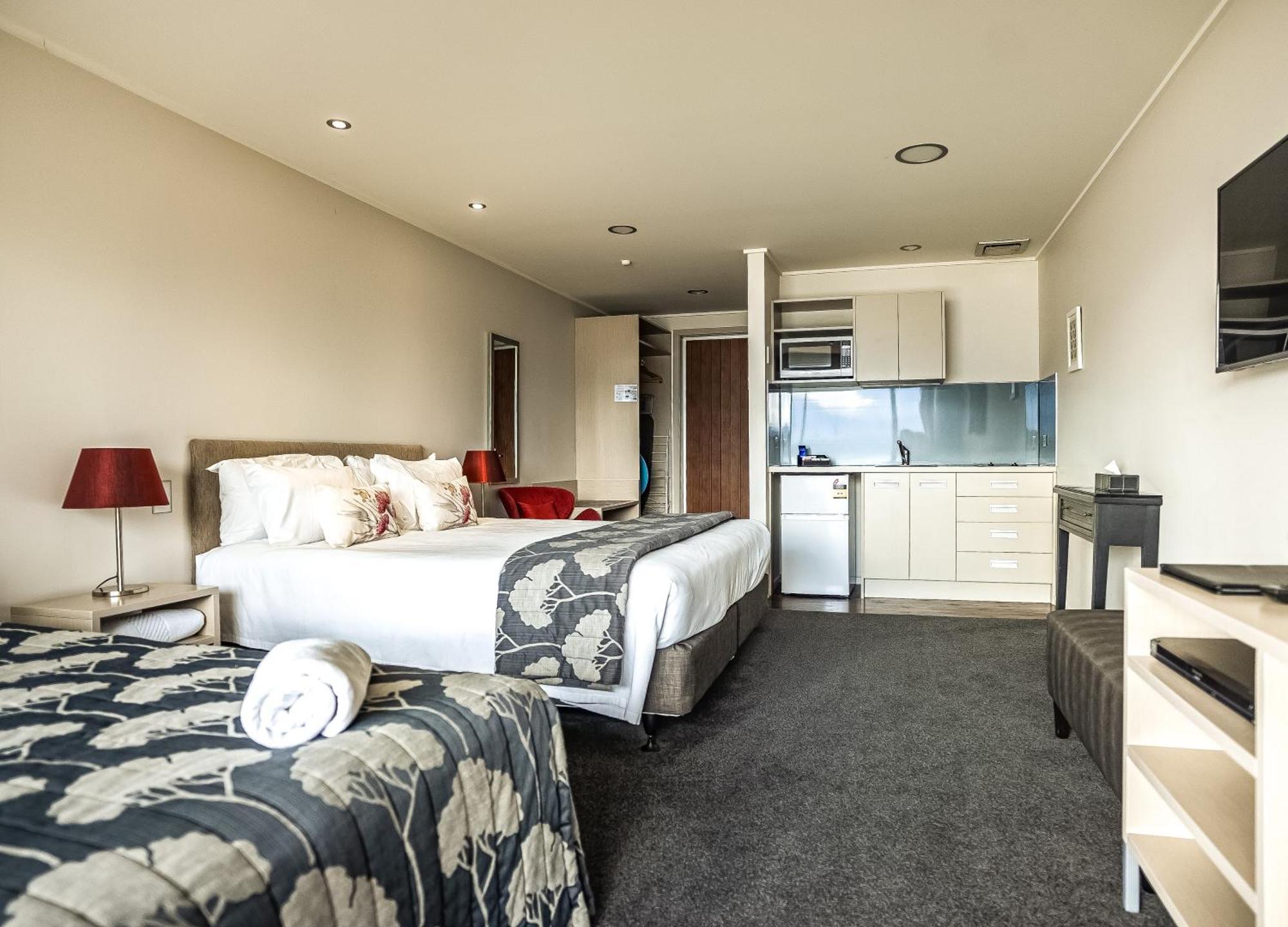 Marakura Deluxe Motel Те-Анау Экстерьер фото