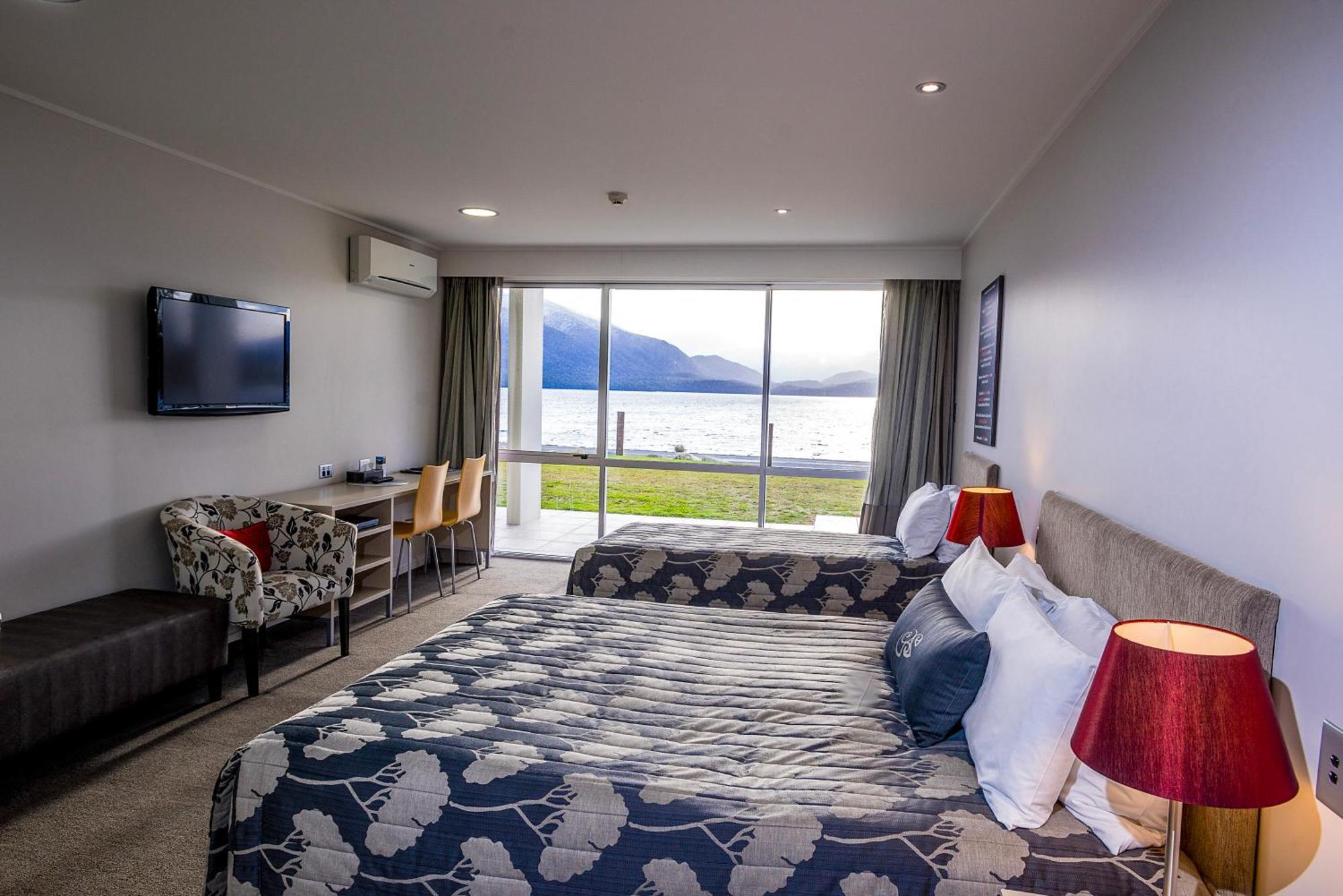 Marakura Deluxe Motel Те-Анау Экстерьер фото