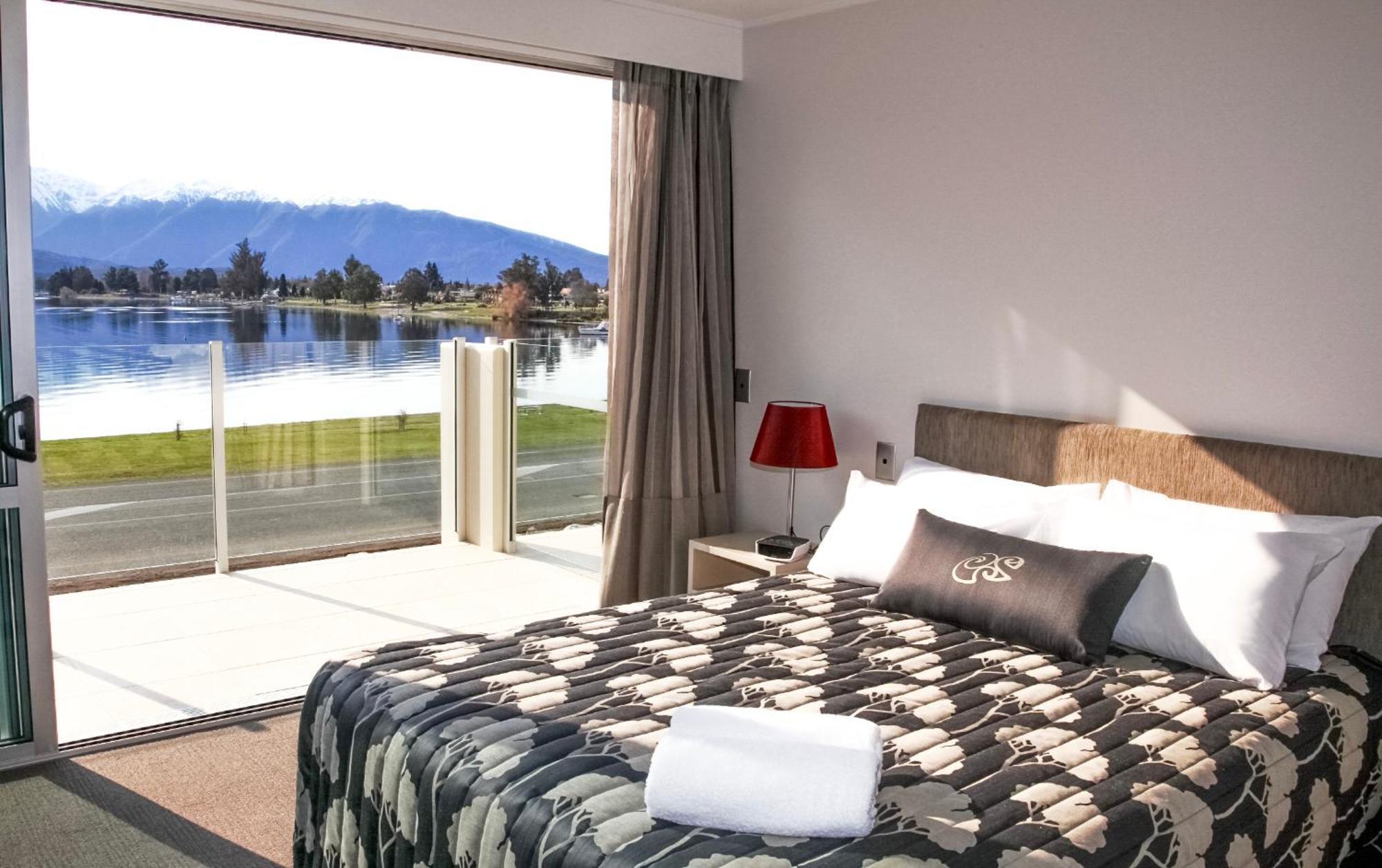 Marakura Deluxe Motel Те-Анау Экстерьер фото