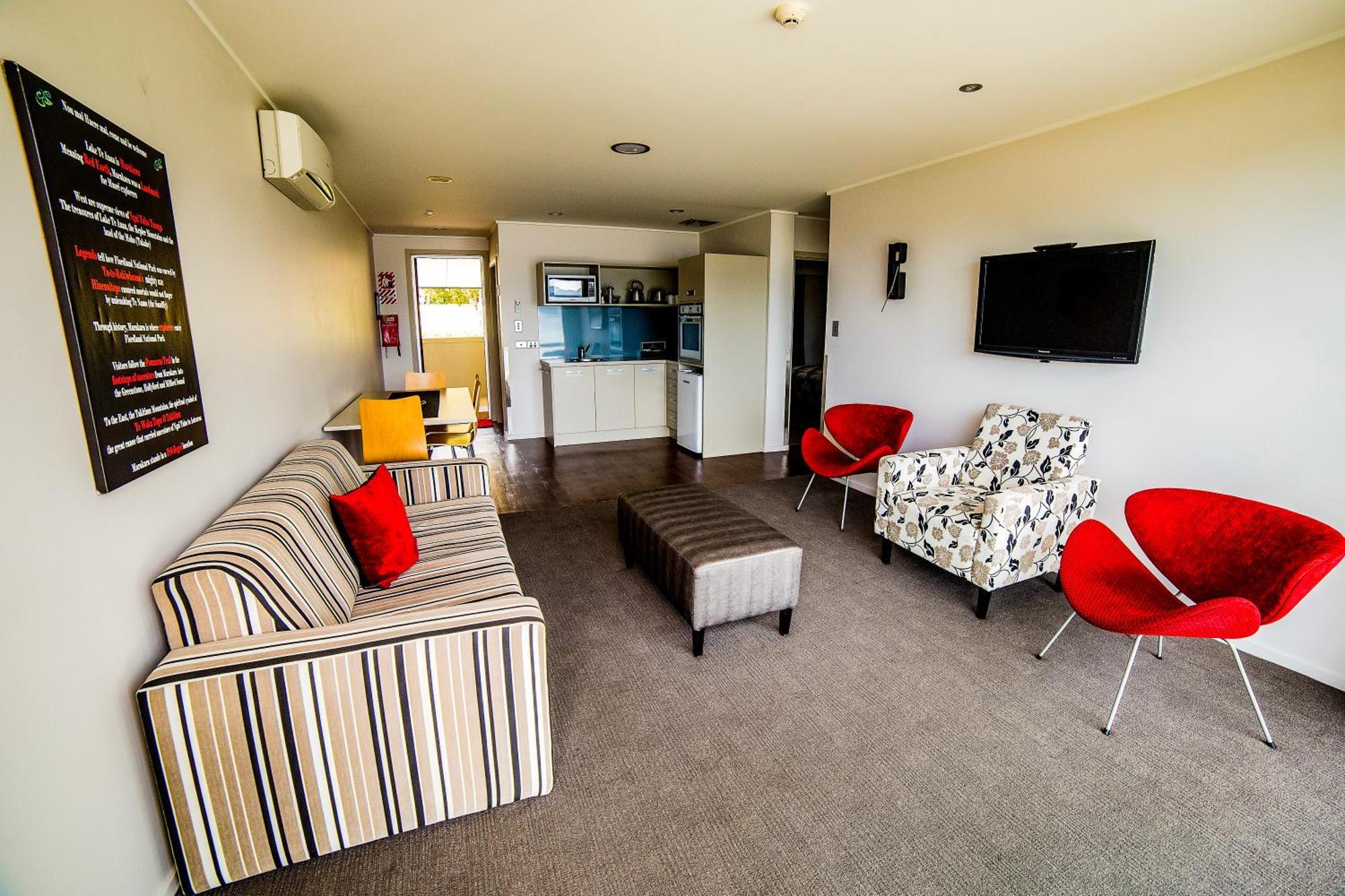 Marakura Deluxe Motel Те-Анау Экстерьер фото